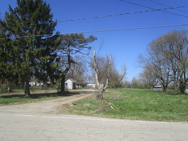 2nd image of 450 Arthur Bradley Rd
