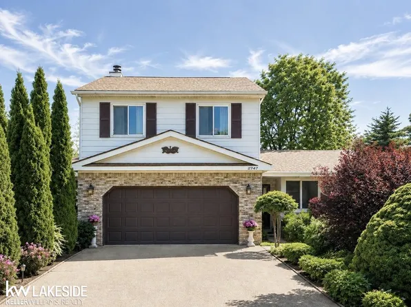 2747 Southlawn St, Ypsilanti, MI 48197