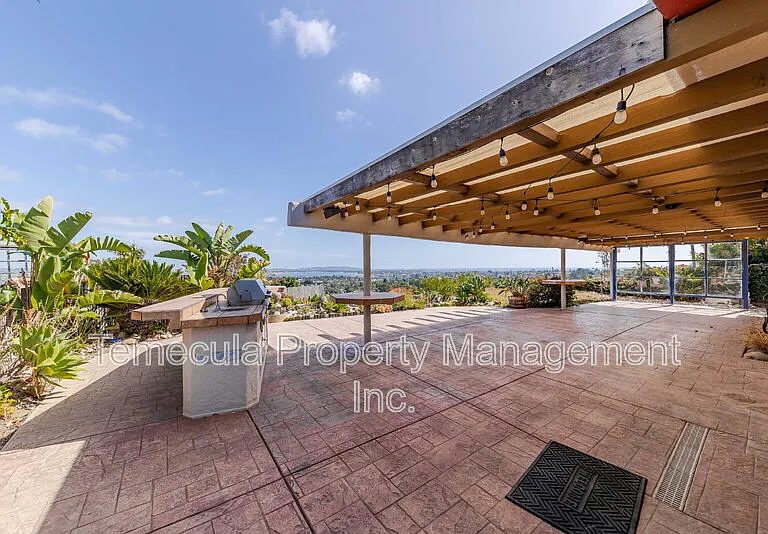 2655 Loring St — Photo 16