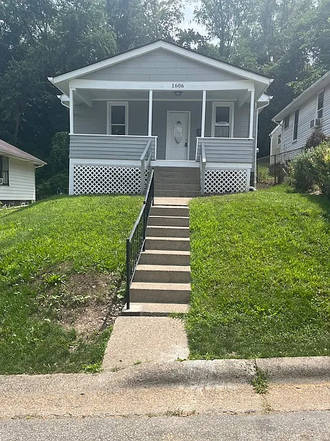 1606 Hazlett St photo 1