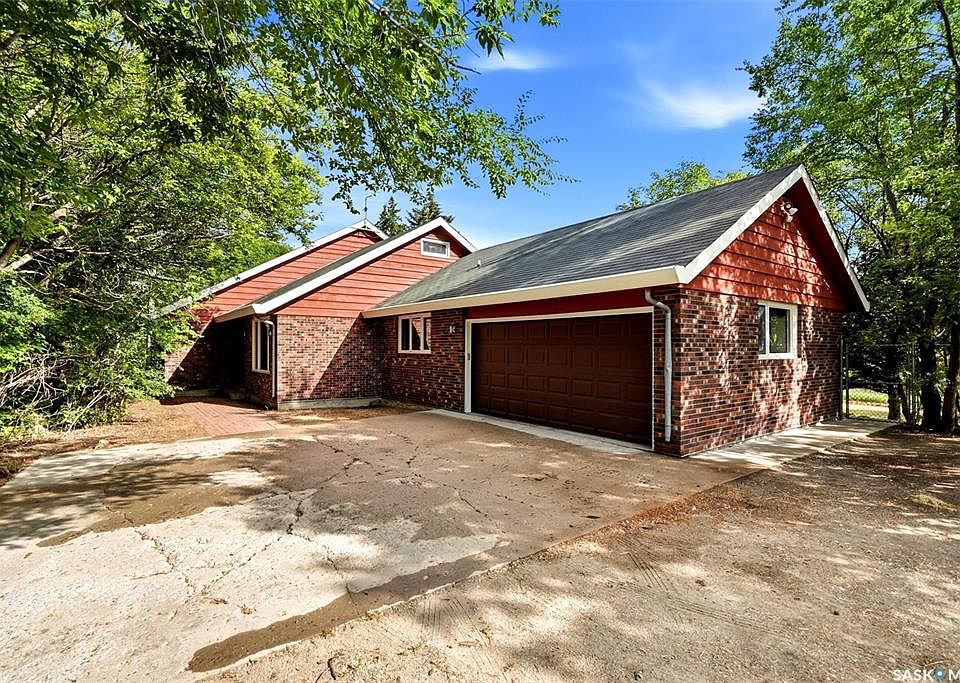 1st image of 316 3RD AVENUE