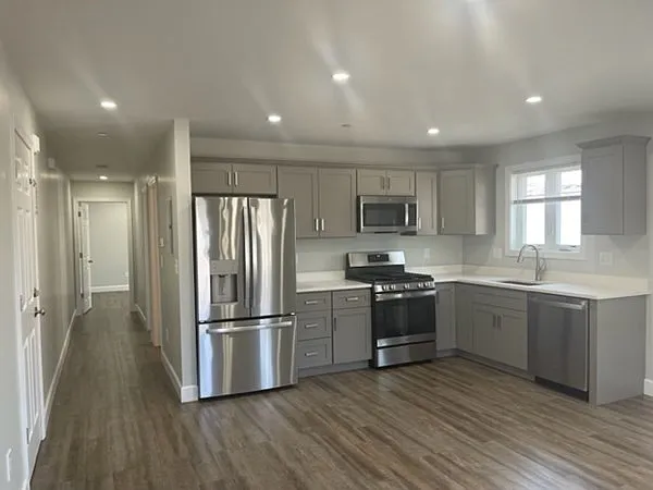 129 Pleasant St #2 — Photo 1