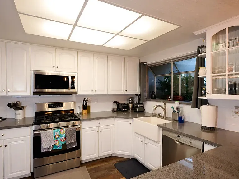 6504 Sagebrush Way — Photo 8