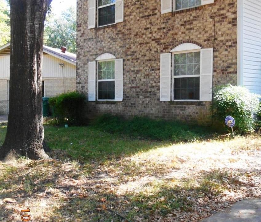 1st image of 30 Tulip Dr