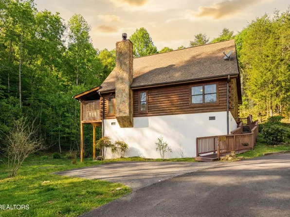 1627 Eagle Springs Rd, Sevierville, TN 37876