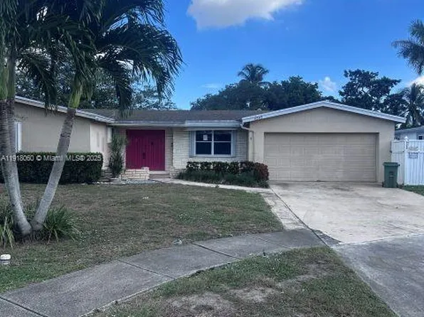 6545 NW 3rd St, Margate, FL 33063