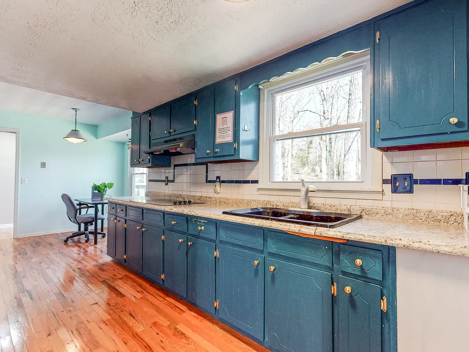 4 bed, 4.0 bath, 2412 sqft, $793 — Photo 4