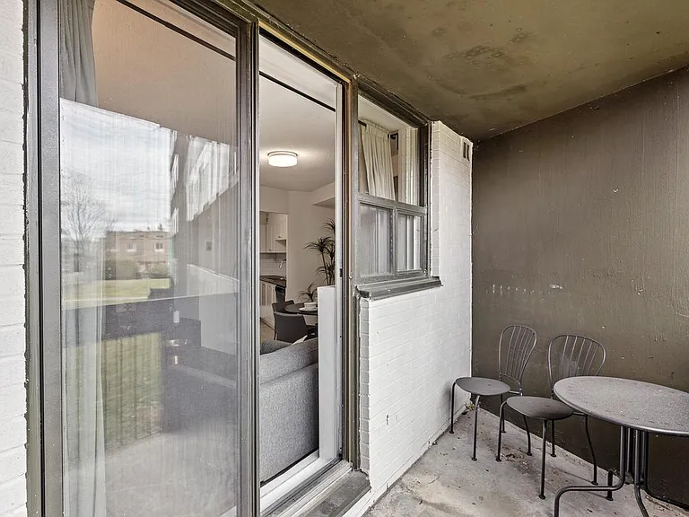 3360 Paul Anka Dr — Photo 3