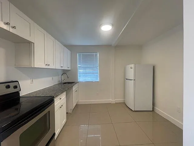 919 2nd St #1 — Photo 9