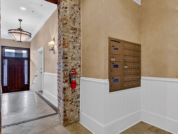 4th image of 85 Cumberland St APT 11