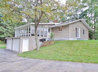 14243 Garfield St, Spring lake, MI 49456