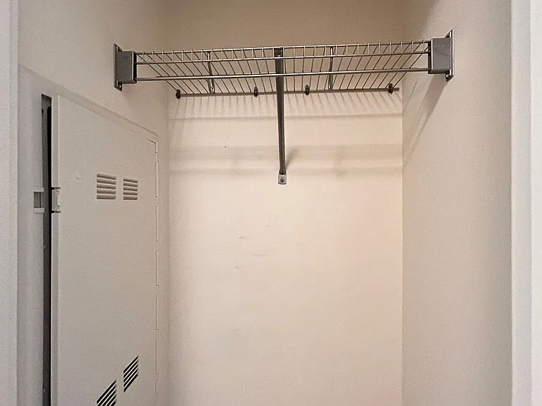 212 King William St #620 — Photo 18