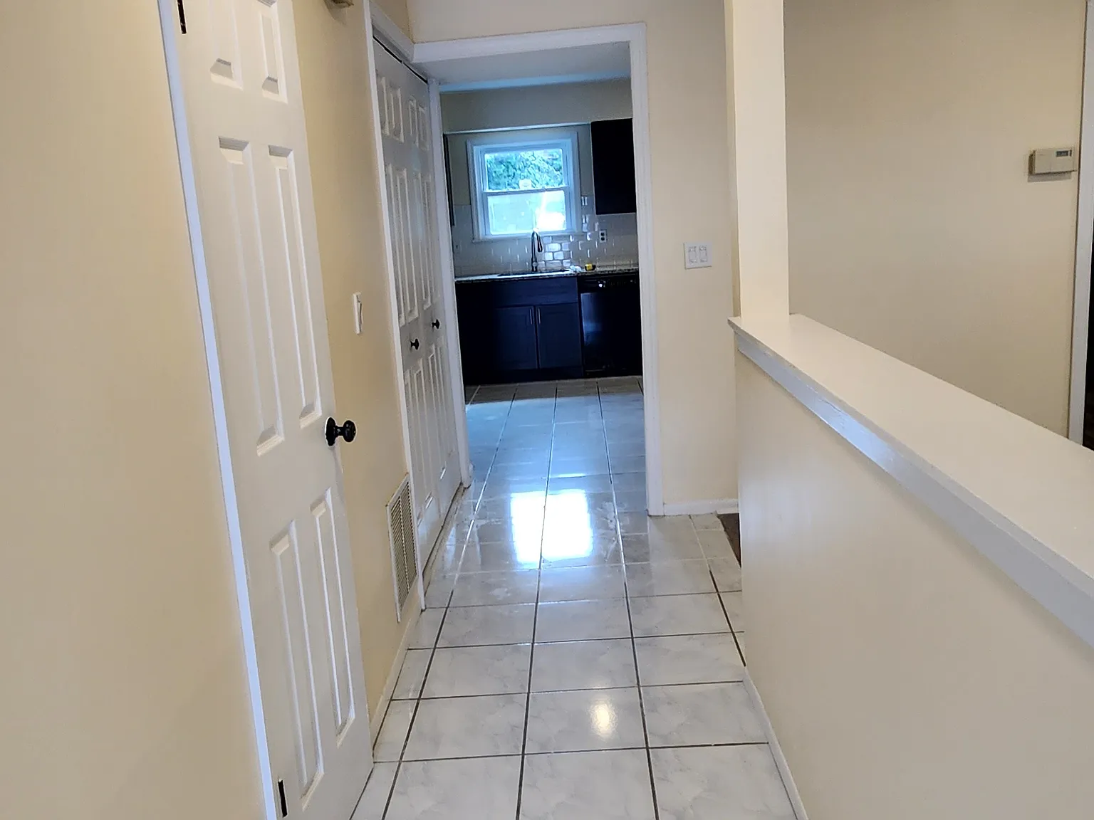 3 bed, 2.5 bath, 1694 sqft, $3,100 — Photo 4