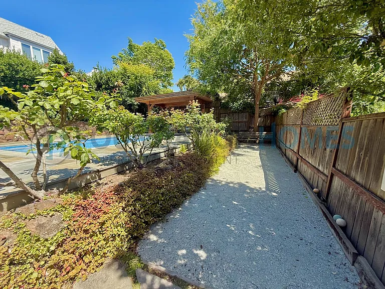 128 McAllister Ave — Photo 15