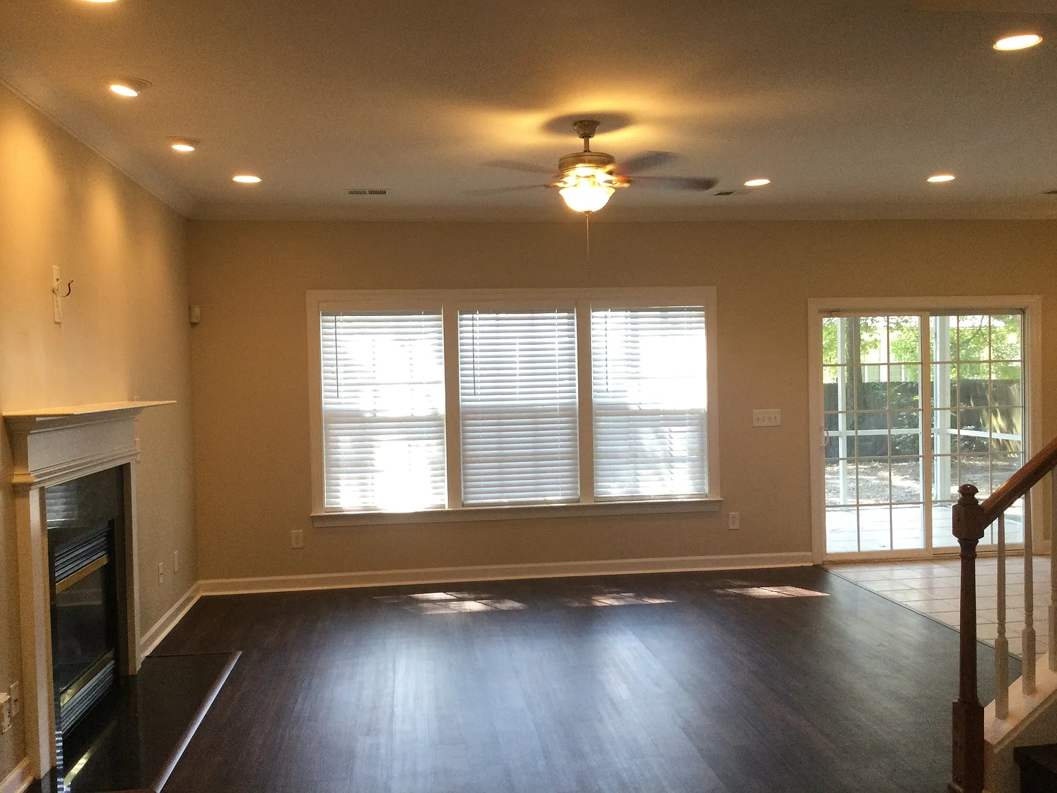 4 bed, 2.5 bath, 1932 sqft, $2,540 — Photo 4