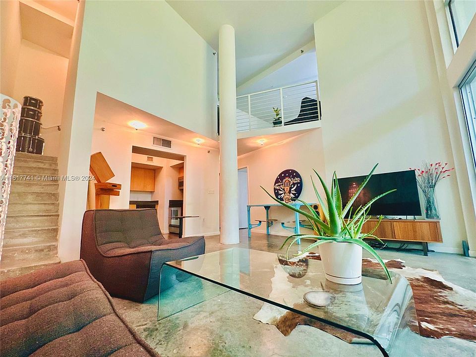 2nd image of 221 Jefferson Ave APT 3