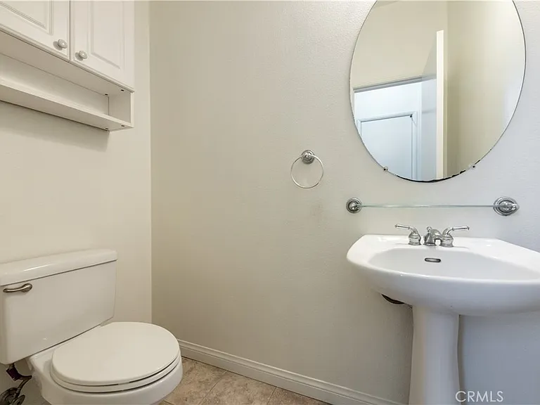 218 Kensington Park — Photo 2