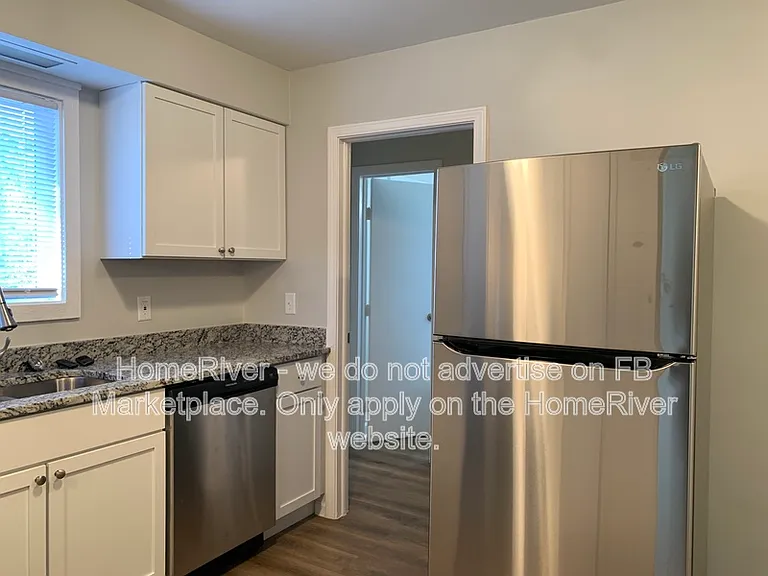 11225 Moores Cir — Photo 6