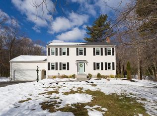 7 Blueberry Hill Rd, Medway, MA 02053