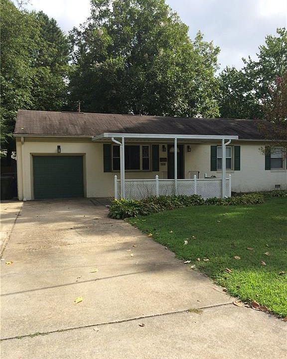 1st image of 438 Dora Dr