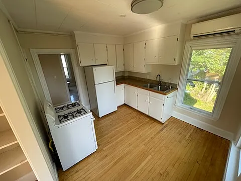25 Bolton St #2 — Photo 21