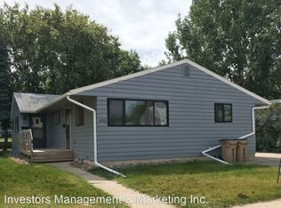 507 15th Ave SW, Minot, ND 58701