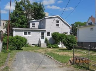 132 Raymond St, Fall River, MA 02723