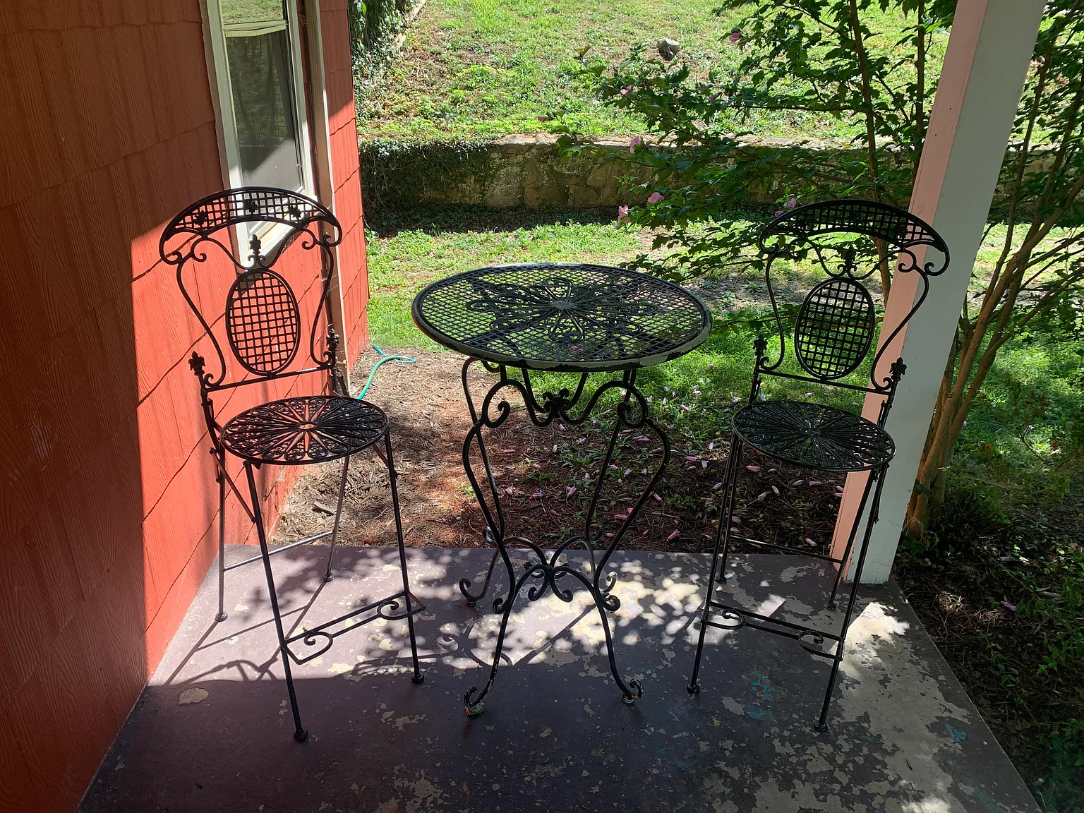 2 bed, 744 sqft, $2,400 — Photo 3
