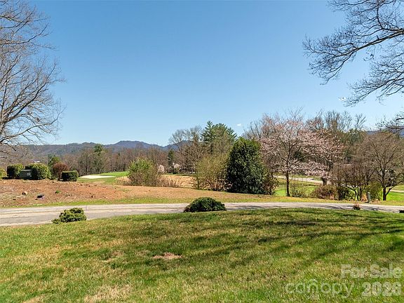 5th image of 71 W Fairway Dr