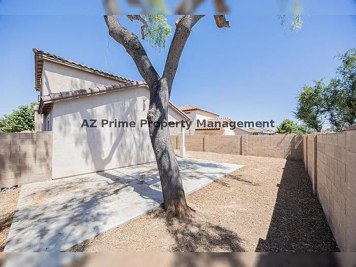 670 E Mariposa Pl — Photo 25