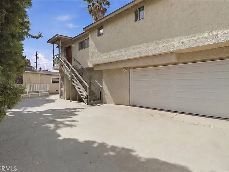 2103 Harriman Ln — Photo 9