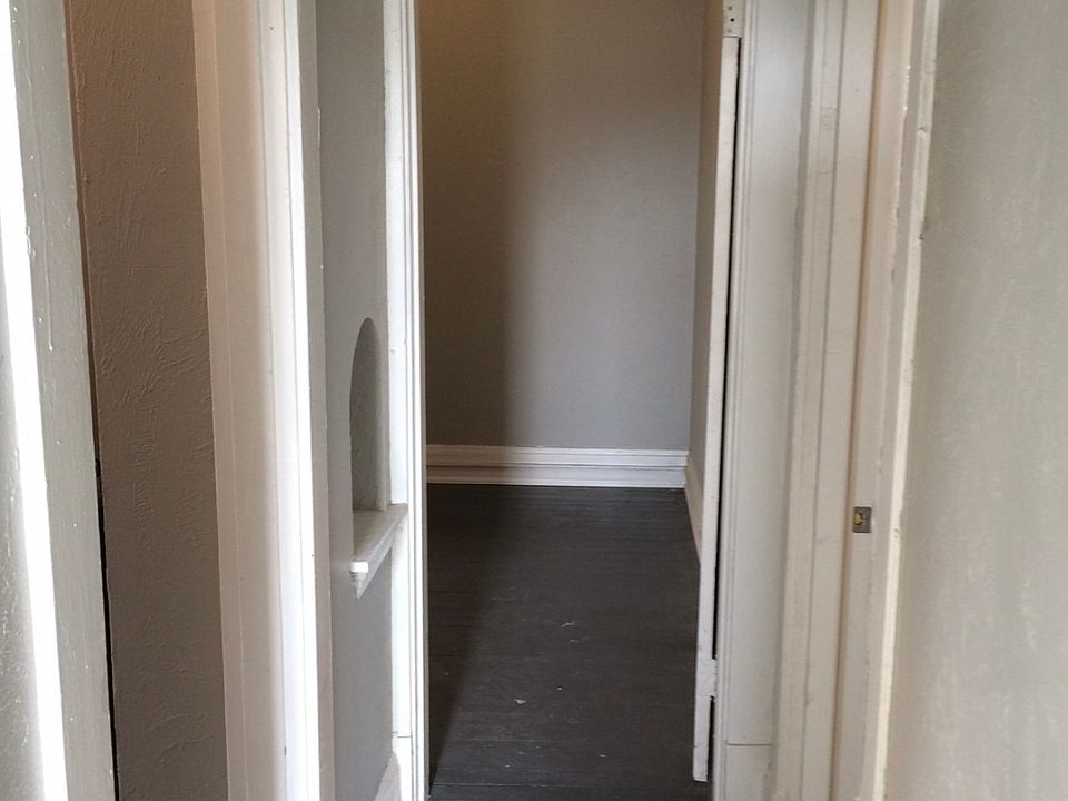 1st image of 1702 Central Pkwy APT 5