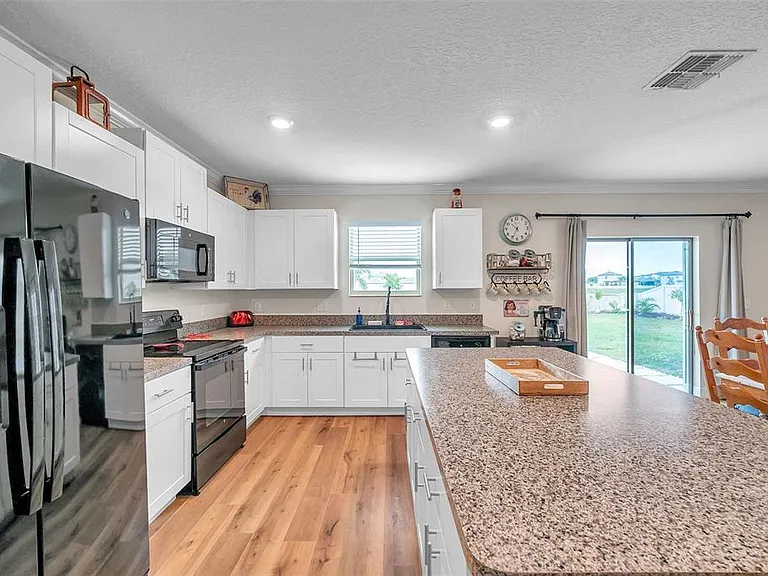 3737 Copperspring Blvd — Photo 28