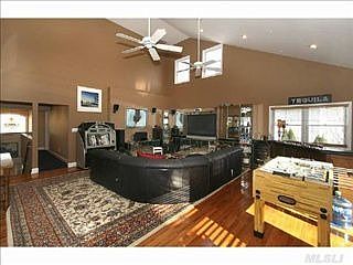 2nd image of 53 Chenango Dr