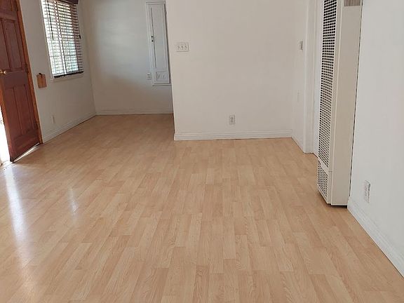 2nd image of 2584 S Sepulveda Blvd #2584