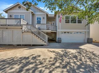 18620 Oak Grove Rd, Hidden Valley Lake, CA 95467