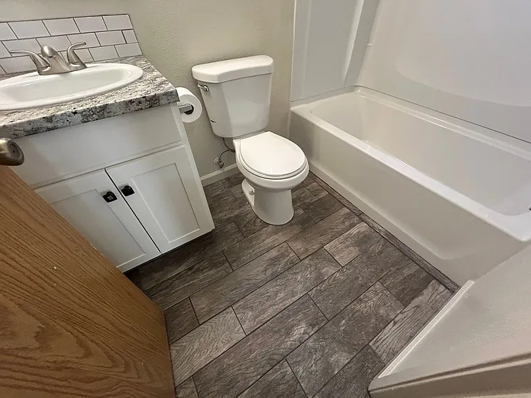 144 S Parsons Ave #A — Photo 25
