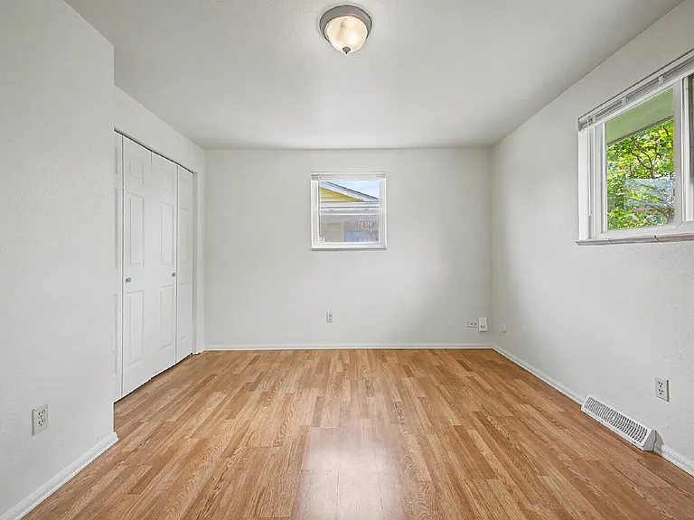 2519 Danbury Dr — Photo 18