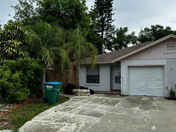 2685 Macklin Ct, Palm Harbor, FL 34684