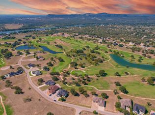 Oak Grove Pkwy, Kingsland, TX 78639