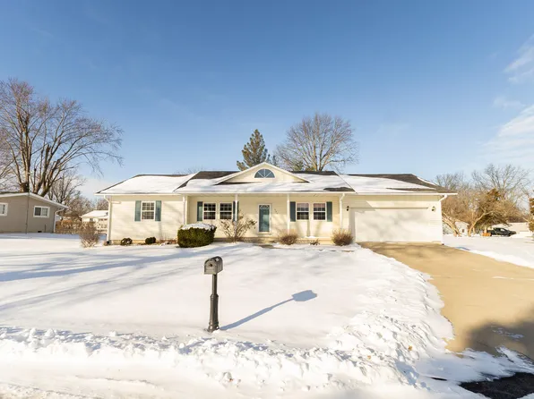 605 Wescott Ln, Moberly, MO 65270