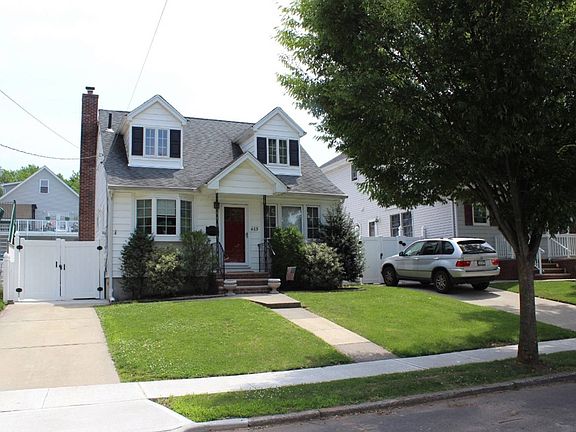 2nd image of 469 Ingram Ave