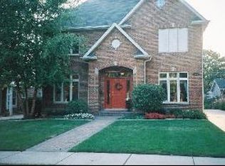 1704 S Vine Ave, Park Ridge, IL 60068