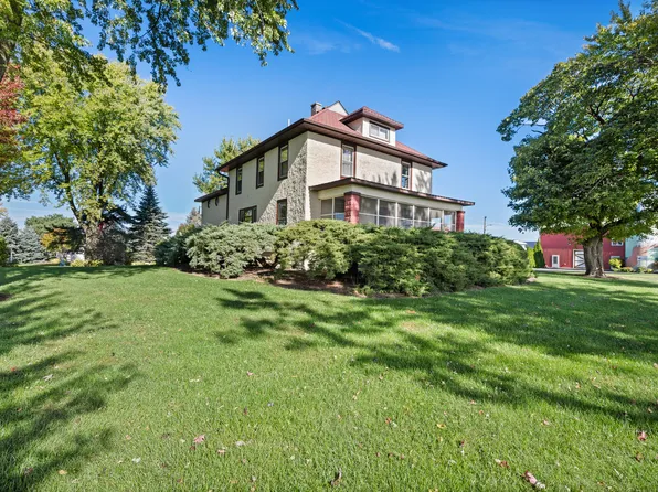 15165 Quigley Rd, Sycamore, IL 60178