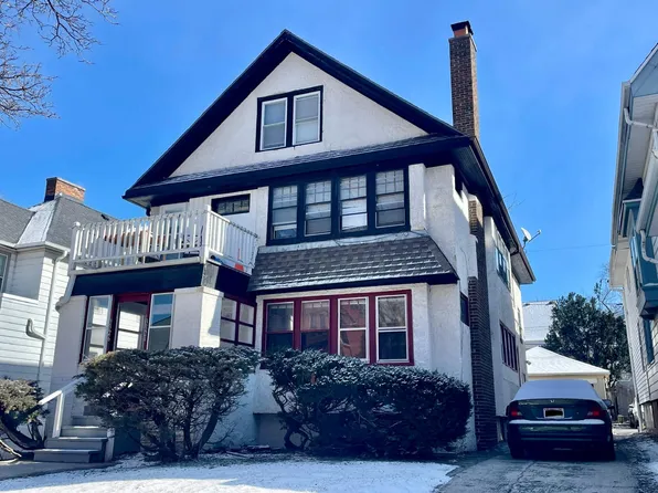 3324 N Downer Ave, Milwaukee, WI 53211