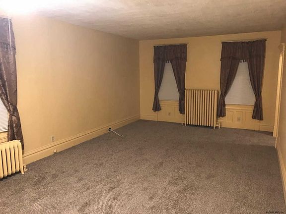 5th image of 66 Masten Ave