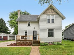 516 Poet St, Columbus, WI 53925