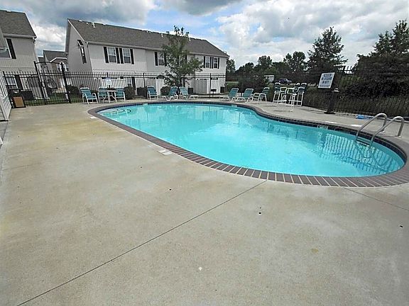 5th image of 251 NE Adams Dairy Pkwy #255