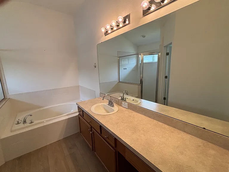 15820 Cedar Elm Ter — Photo 23