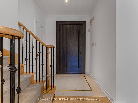 5th image of 82 Loire Valley Ave